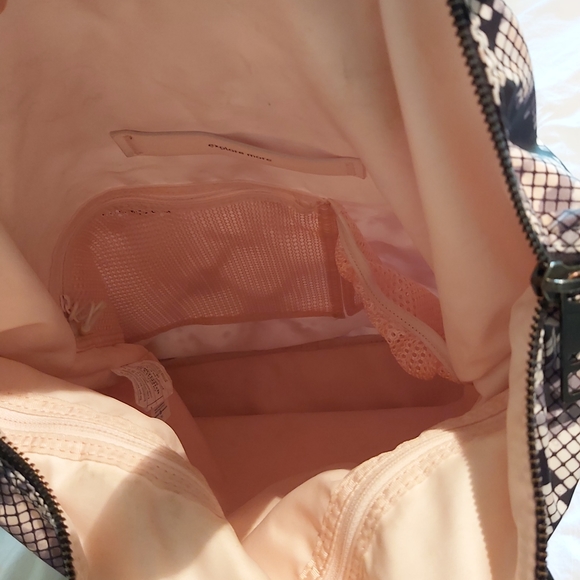 Lululemon tote - Picture 3 of 5